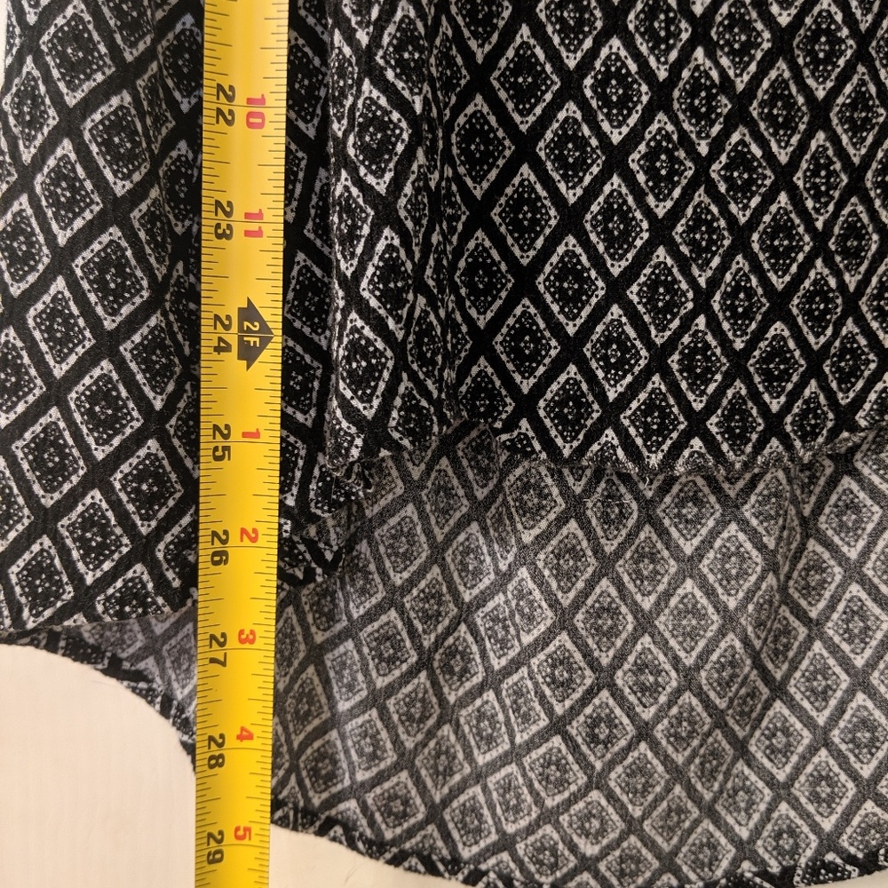 Patterned tank - Picture 2 of 4